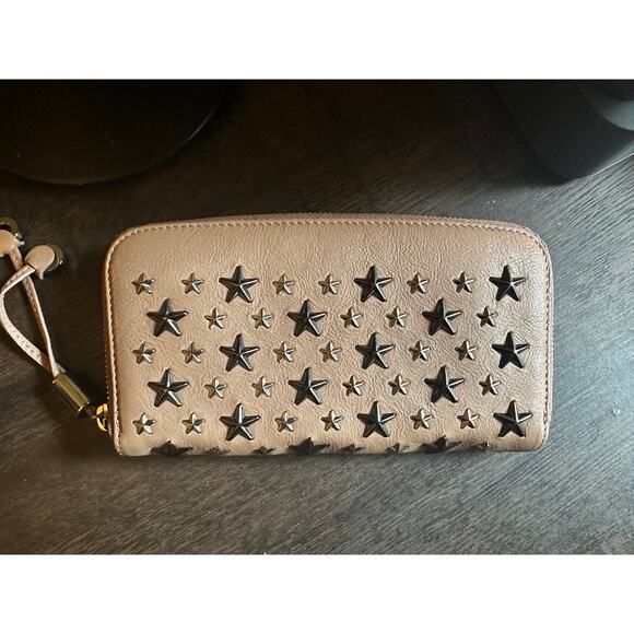 JIMMY CHOO BEIGE LEATHER AND SILVER STARS ZIP AROUND WALLET - Picture 3 of 11